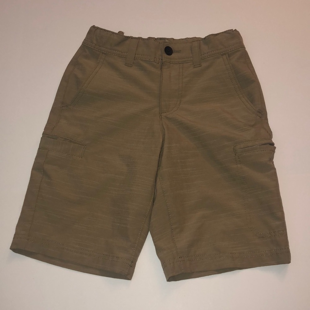Urban Pipeline khaki shorts
